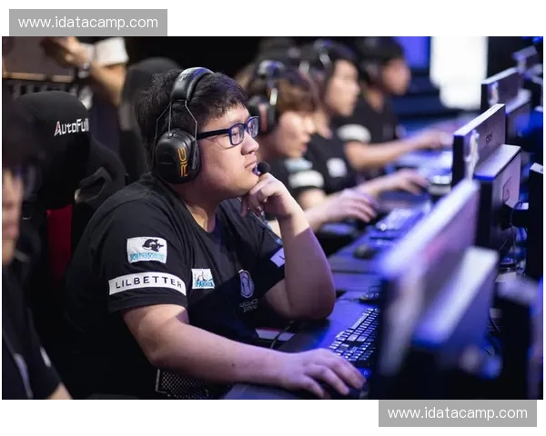 锐派LOL战队风采大揭秘 高能瞬间与巅峰对决尽显无遗